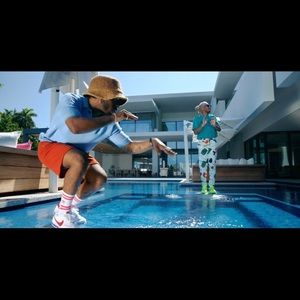 Meet your Posher, Aaron